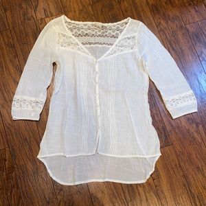 Mudd size large button up top